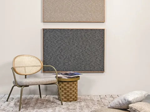 DECIBEL Hertz absorbers with the new Hertz Oak Frame in solid oak.